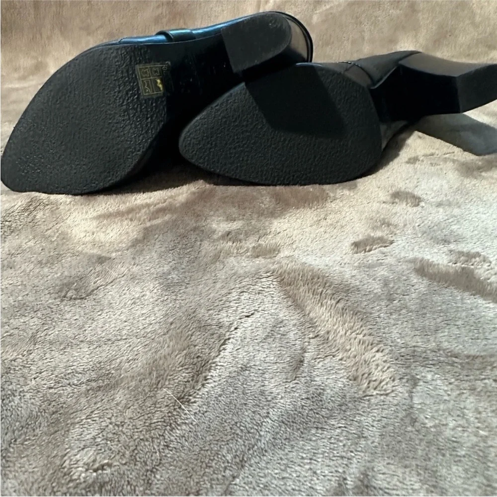 NWOB Belle by Sigerson Morrison Black “Floria" Booties - Picture 6 of 6